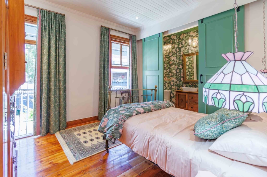 4 Bedroom Property for Sale in Gardens Western Cape